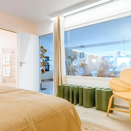 Architect's Apartment, Sea View